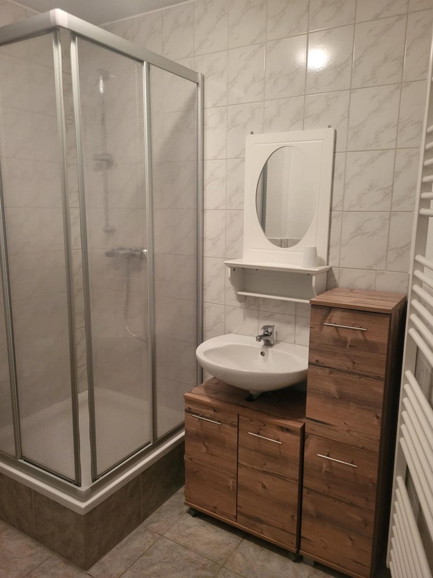 Apartment - Gaestewohnung - Unterkunft Monteure Хемніц Екстер'єр фото